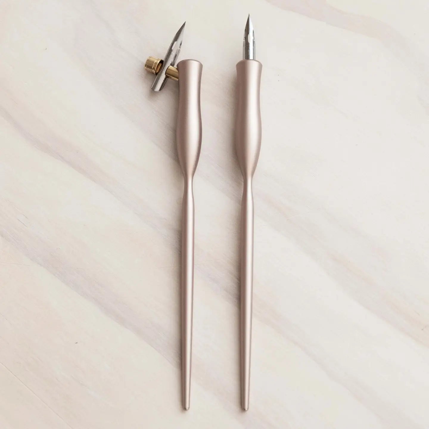 Flourish Calligraphy Pen, Oblique (Rose Gold)